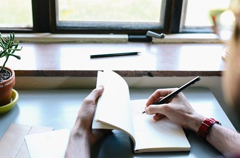 how to start blogging - a guide for small businesses - 1 3 Blogging